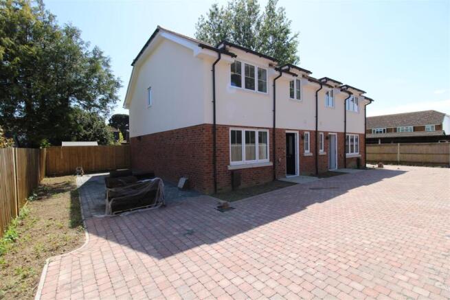 Exterior (Alto ID: 187681047)