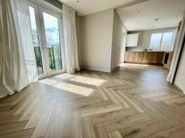 Flat 6, Park House, Churchfields, South Woodford, London E18 2RB