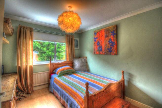Bedroom (Rear)
