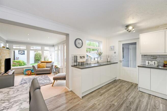 Kitchen/Dining Room