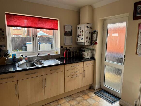 Kitchen..jpg