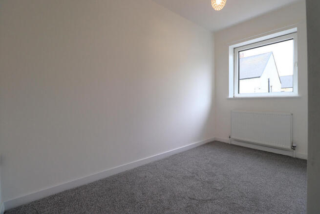 3 bed Semi-Detached for sale Image 8