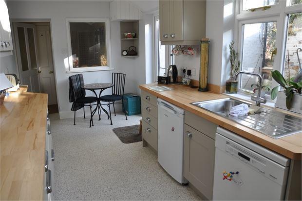 Breakfasting Kitchen