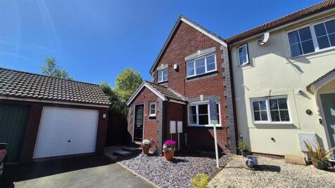 Devonport Close, Redditch