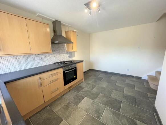 Kitchen ...jpg