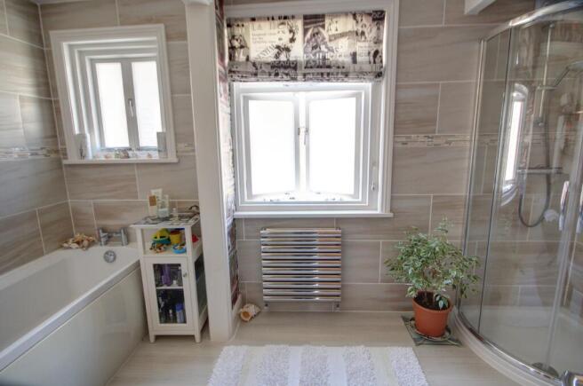 4 bed Terraced for sale Image 8
