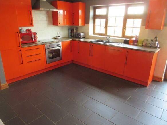 Kitchen/breakf...