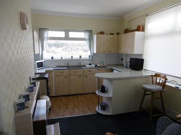 Kitchen / Breakfast Room