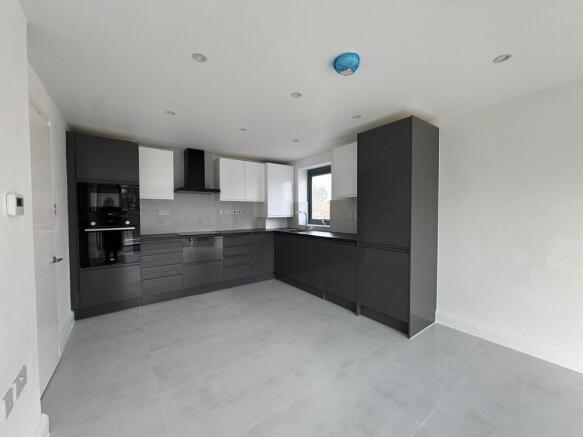 e35ba93f-81c1-40d...