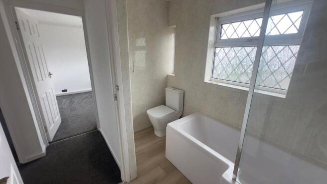 3 bed Semi-Detached to rent Image 12