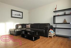62, Warburton Road, Twickenham TW2 6EP