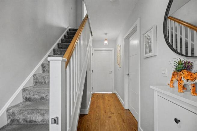 Entrance Hall_2.jpeg