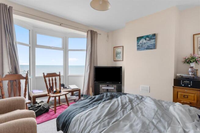 3 bed Terraced for sale Image 10