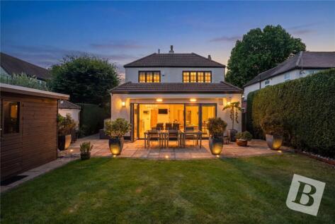 Balgores Lane, Gidea Park, RM2
