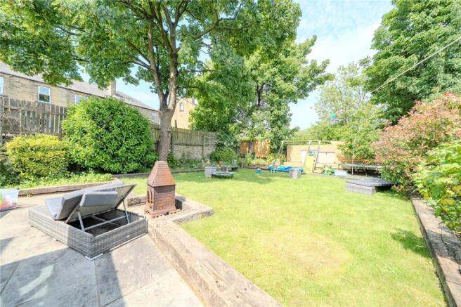3 bed Semi-Detached for sale Image 8