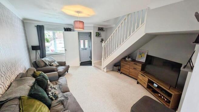 44 Coopers Drive lounge a.jpg