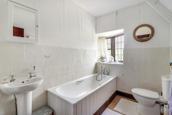 Family Bathroom.jpg