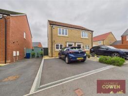 9, Sea Holly Lane, Eastfield, Scarborough YO11 3XE