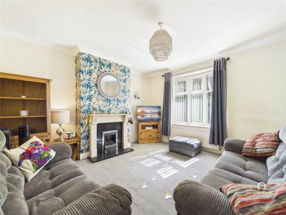 Living Room Pic 1