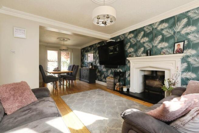 4 bed Detached for sale Image 8