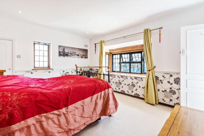 Bedroom4