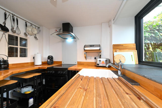 Photo 5