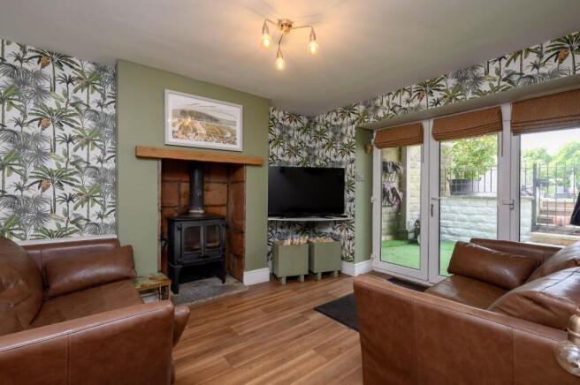 4 bed House for sale Image 9