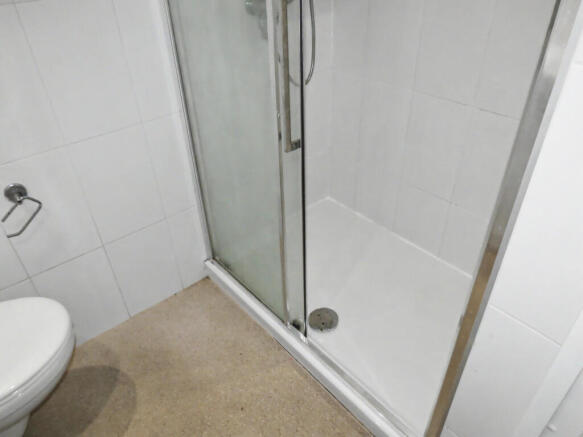 1 bed Flat for sale Image 4