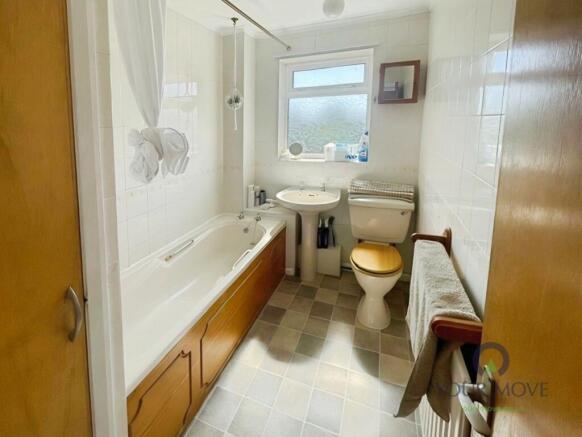 2 bed Semi-Detached for sale Image 8
