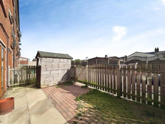 2 bed Apartment for sale Image 9