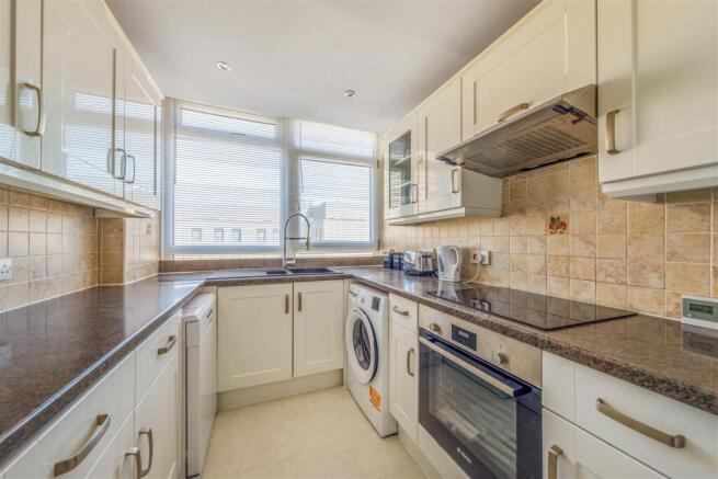 2c Sussex Heights-11.jpg