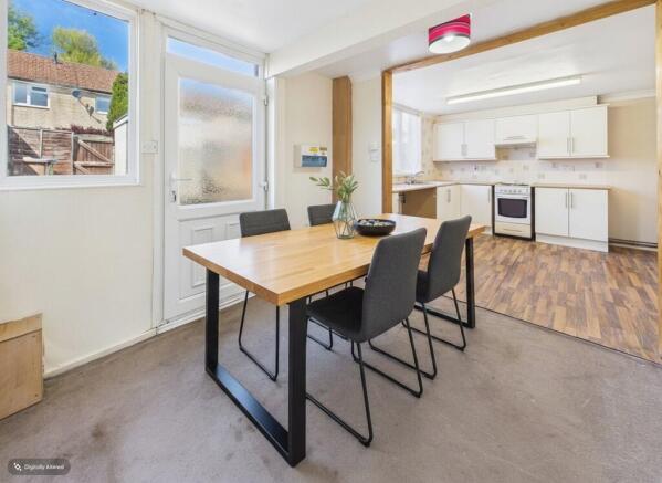 3 bed Terraced for sale Image 6