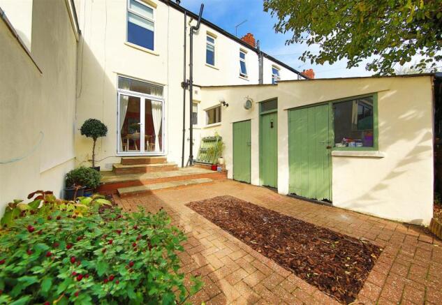 14 Stallcourt Av. 0253.jpg