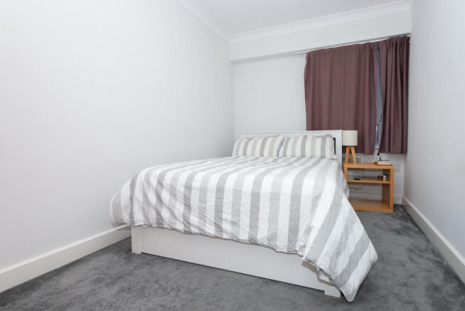 2 bed Flat for sale Image 11