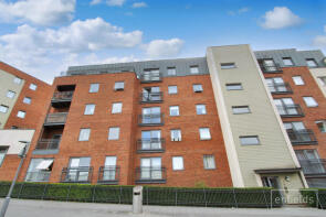14, Juno House, John Thornycroft Road, Southampton SO19 9SW