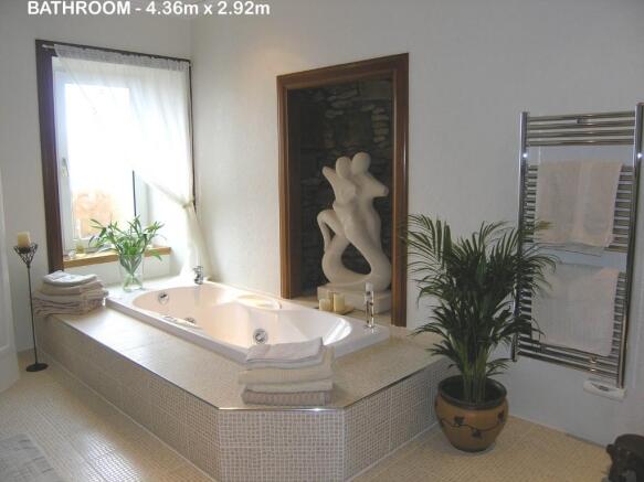 Photo 10