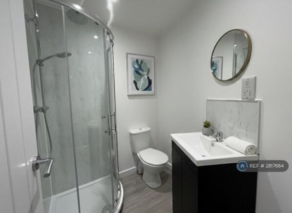 Room 2 Ensuite