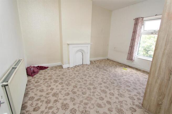 5 bed Terraced for sale Image 6