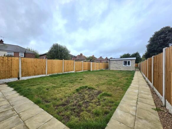 1 bed House of Multiple Occupation to rent Image 12