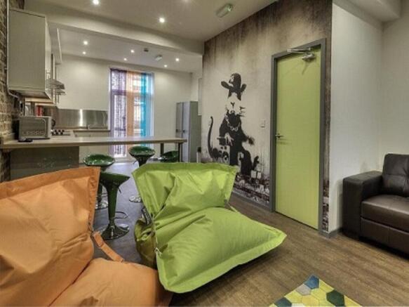 1 bed Terraced to rent Image 4