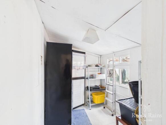 3 bed Terraced for sale Image 5