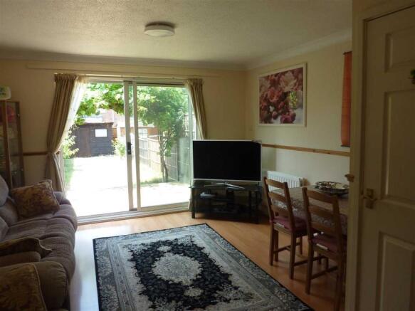 Lounge/Dining Room