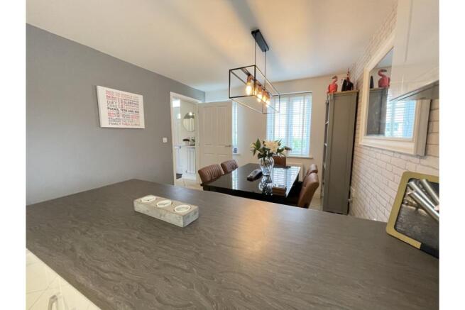 Kitchen/Dining Room