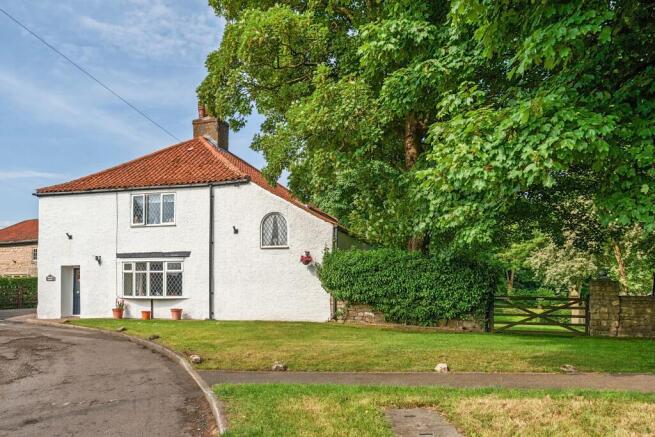 3 bed Detached for sale Image 6