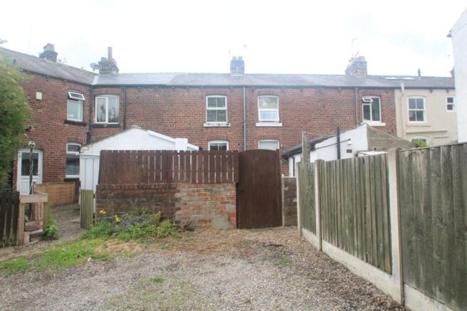 2 bed Terraced to rent Image 12