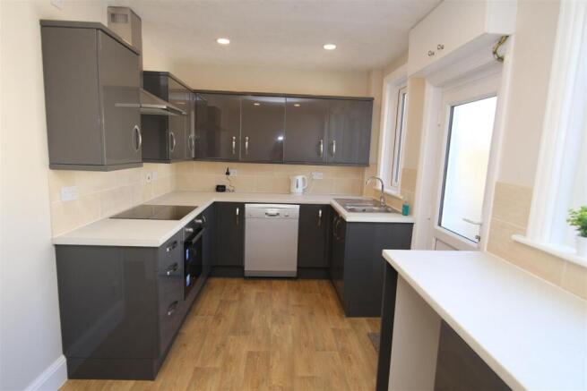 Kitchen diner (1).jpg