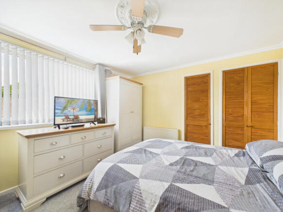 3 bed Semi-Detached for sale Image 9