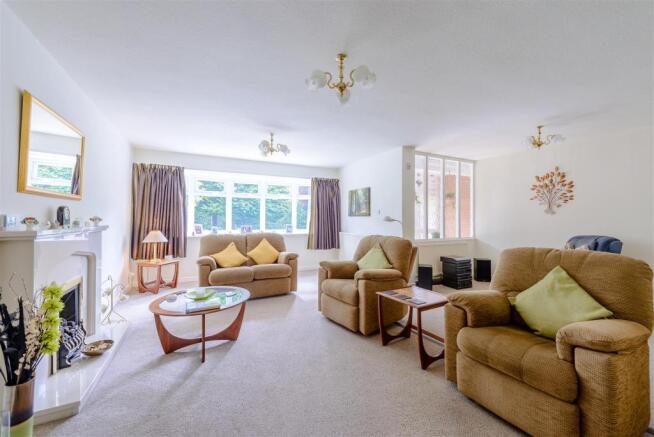 8429480-interior06.jpg