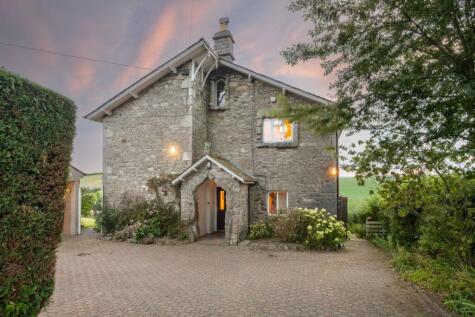 Sellet Lodge, Stainton, Kendal, LA8 0LE