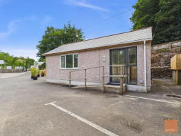 Gilberts Farm, Gilberts Coombe, New Portreath Road, Redruth TR16 4HG